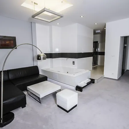 Magnus Otel
