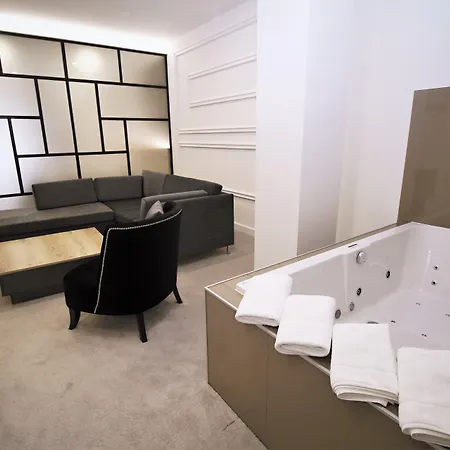 特伦钦马格努斯酒店 4* Trenčín